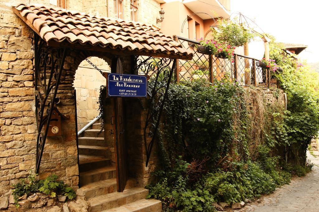Le Rendezvous Apartment เวลีคอเทอร์โนโว ห้อง รูปภาพ