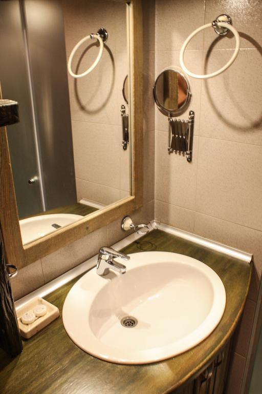 Le Rendezvous Apartment เวลีคอเทอร์โนโว ห้อง รูปภาพ